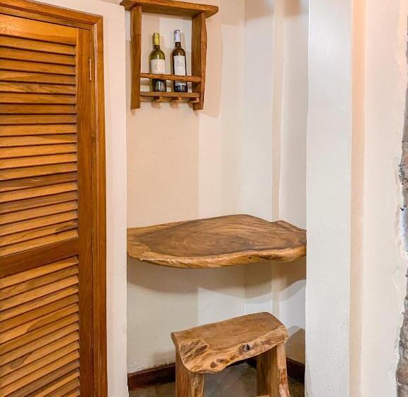 La Rosa Nautica Hostel