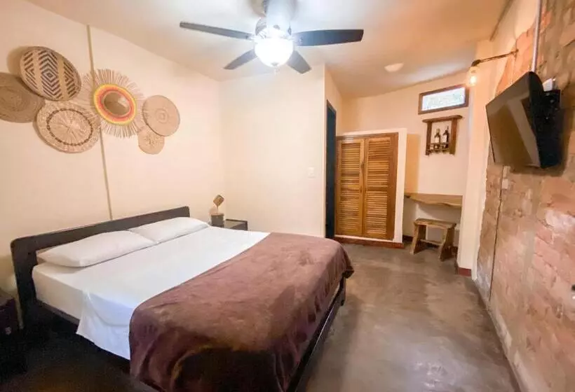 La Rosa Nautica Hostel