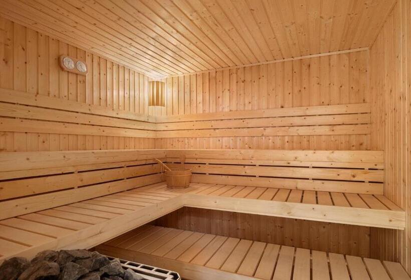 ホテル Mercure Riyadh Al Anoud