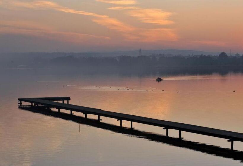 ホテル łazienki Chodzieskie