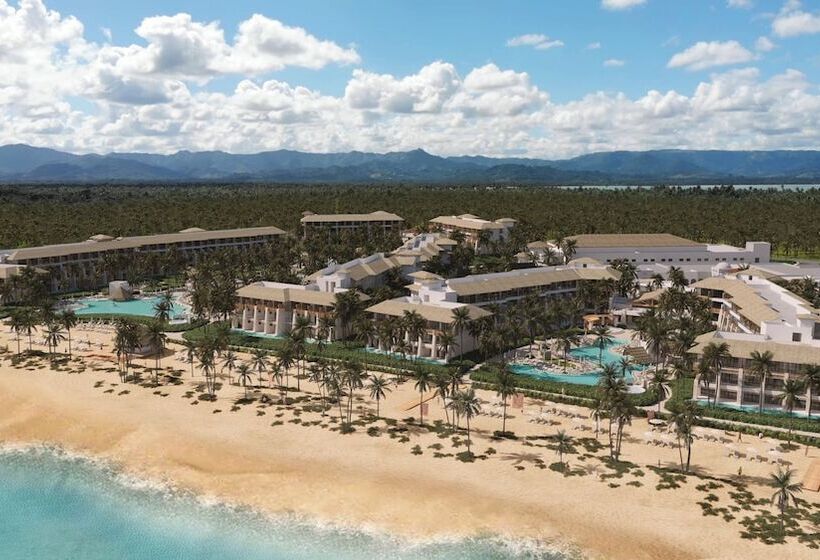 Dreams Playa Esmeralda Resort & Spa