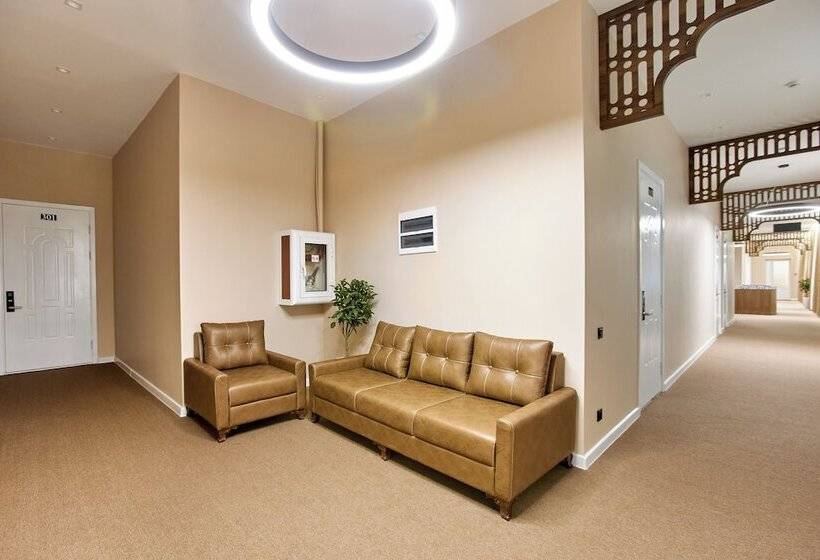 هتل Qonoq Railway