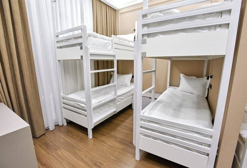 هتل Qonoq Railway