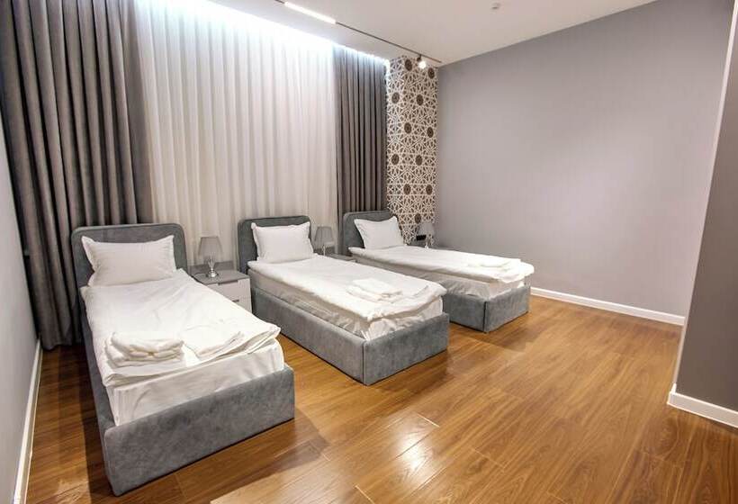 هتل Qonoq Railway