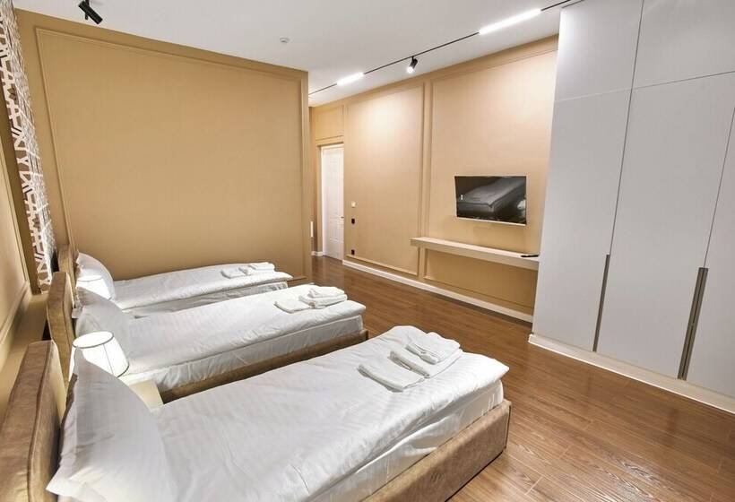 هتل Qonoq Railway