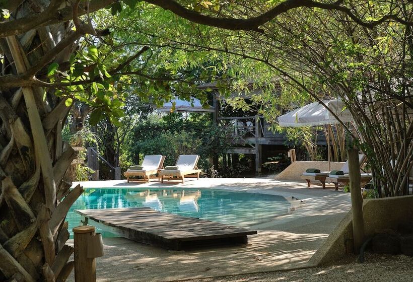 پانسیون Souimanga Lodge