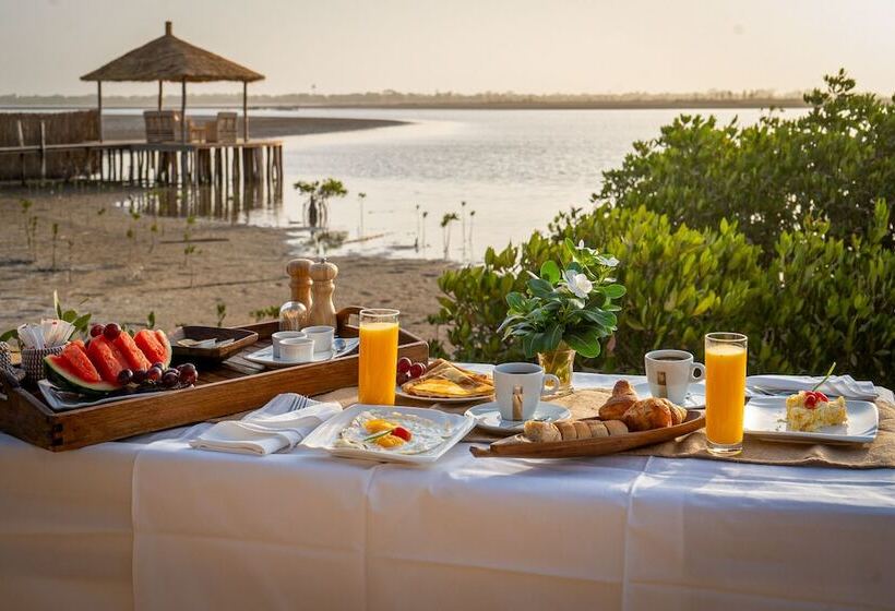 پانسیون Souimanga Lodge