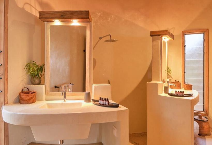 پانسیون Souimanga Lodge