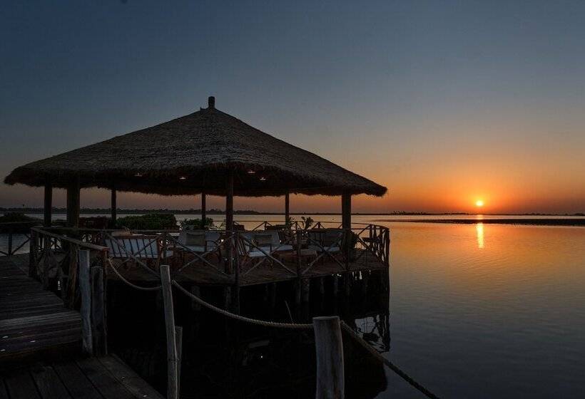 پانسیون Souimanga Lodge