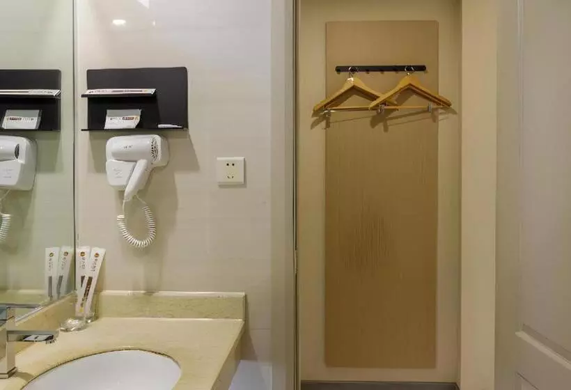 Jingtu Hotel Zhanjiang Dingsheng Plaza Store