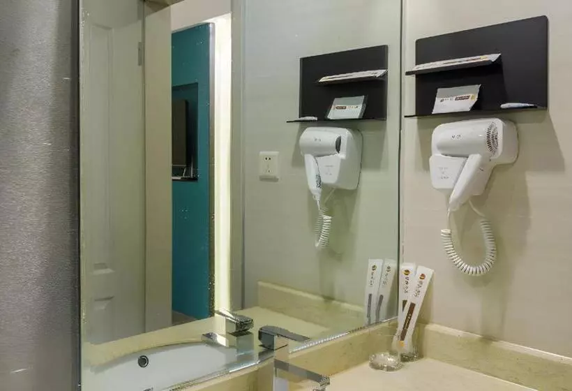 Jingtu Hotel Zhanjiang Dingsheng Plaza Store