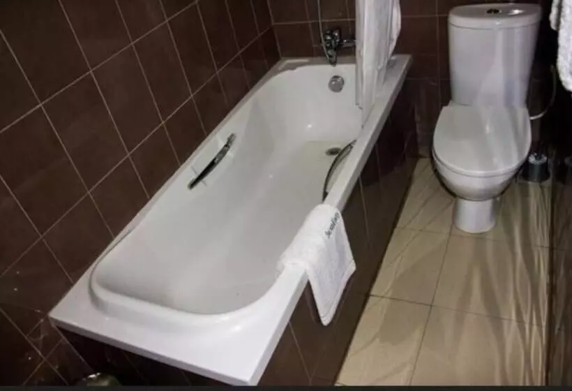 هتل Maximus Suites