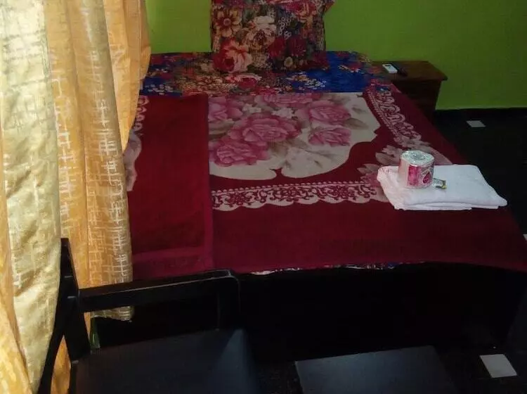 هتل Maximus Suites