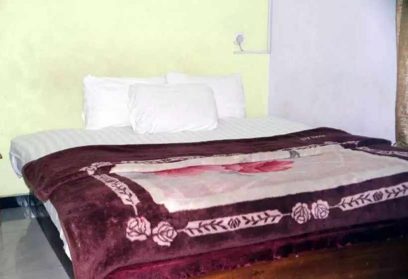 هتل Maximus Suites