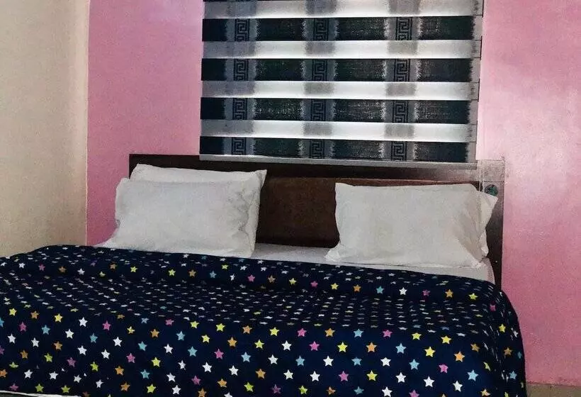 هتل Maximus Suites