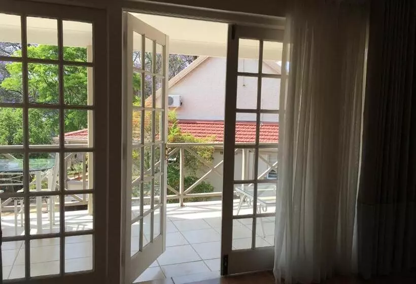 Peaches & Cream Bed & Breakfast