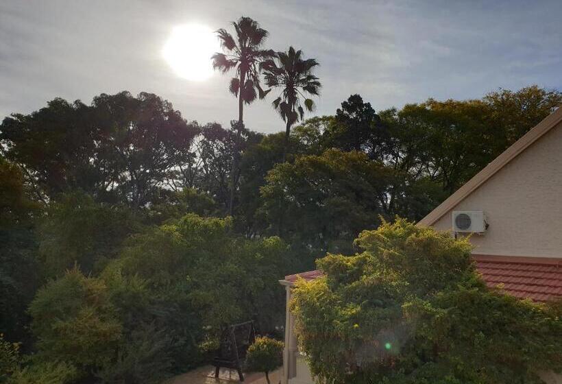 Peaches & Cream Bed & Breakfast