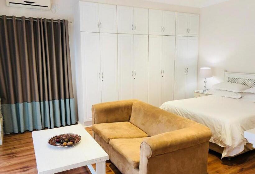 Peaches & Cream Bed & Breakfast