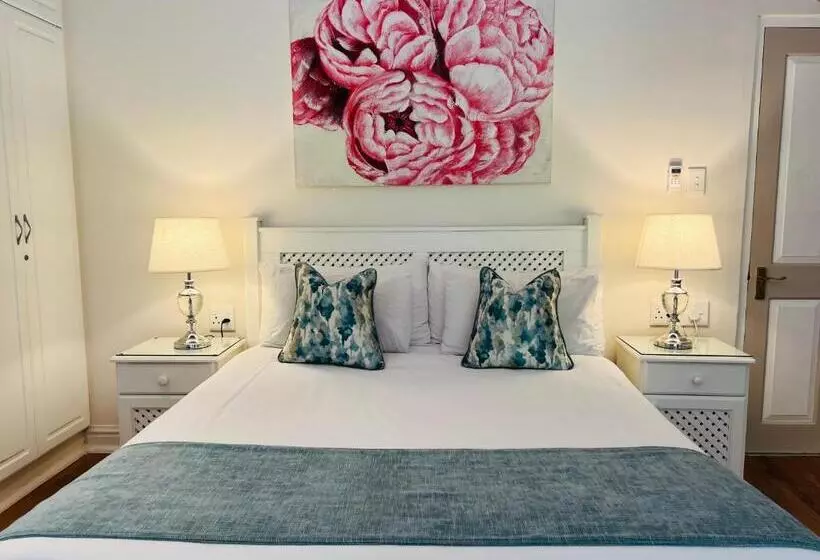 Peaches & Cream Bed & Breakfast