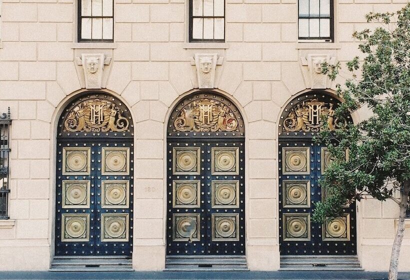 Debaines Hotel Santiago