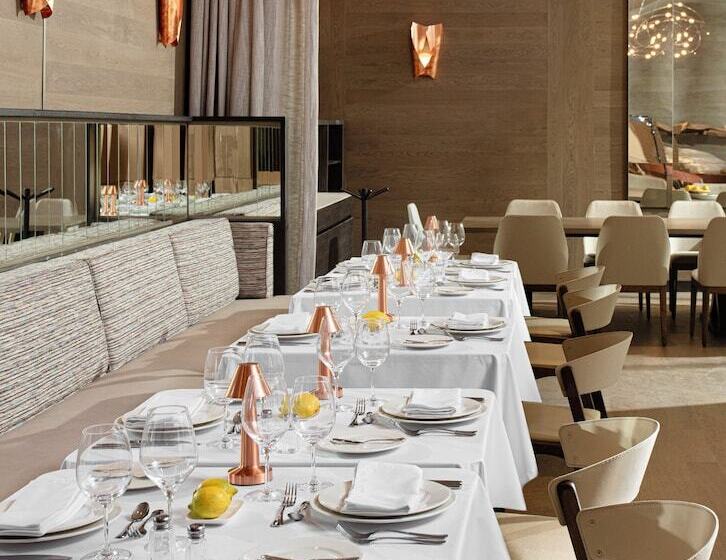 Debaines Hotel Santiago