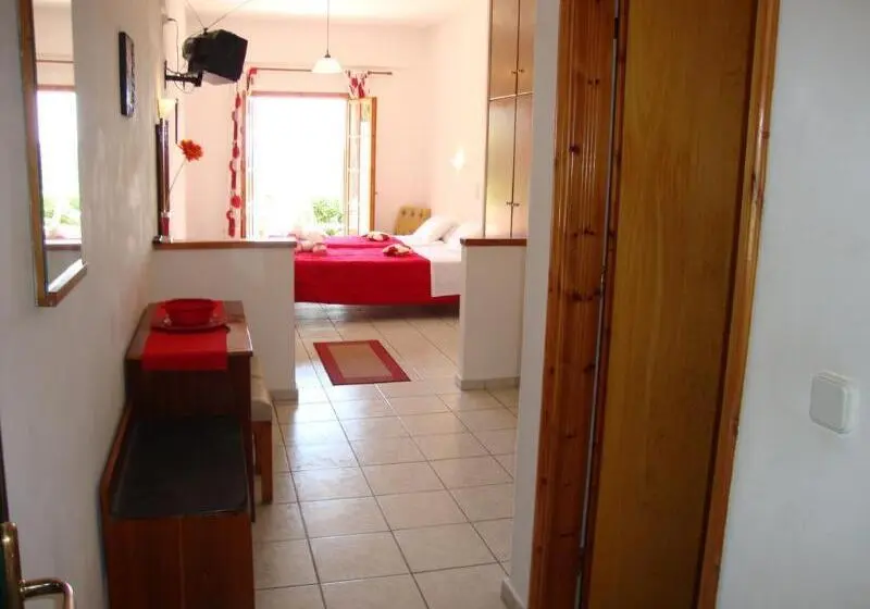 ホテル Ipsia Apartments