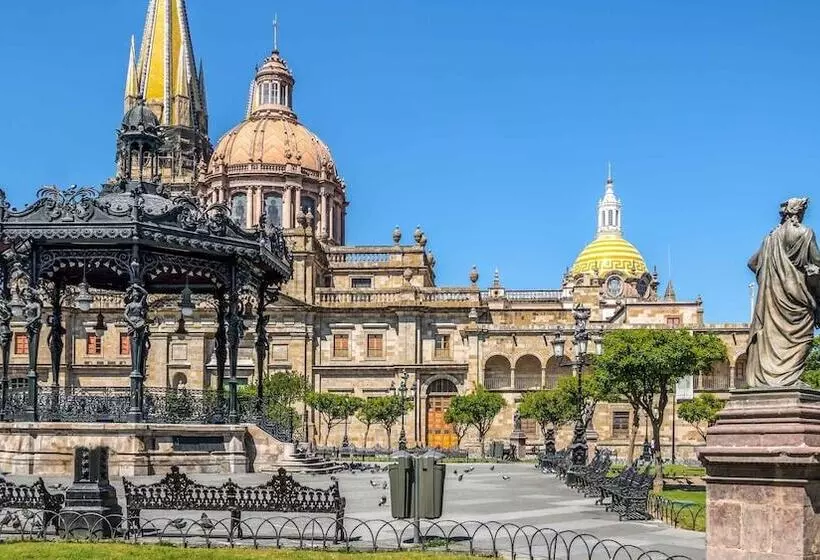 Avid Hotel Guadalajara Aeropuerto Norte by Ihg