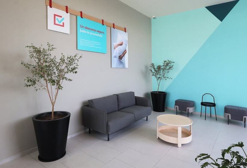 Avid Hotel Guadalajara Aeropuerto Norte by Ihg