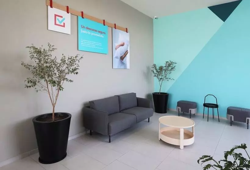 Avid Hotel Guadalajara Aeropuerto Norte by Ihg