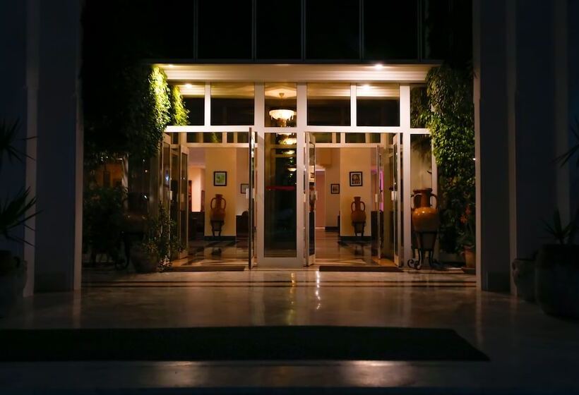 فندق Aljazira Beach & Spa     Families And Couples Only