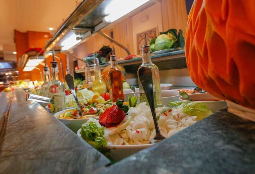 فندق Aljazira Beach & Spa     Families And Couples Only