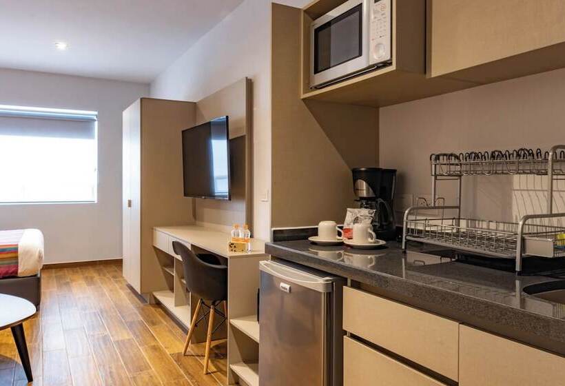 Отель Estancias Vive MX El Marques