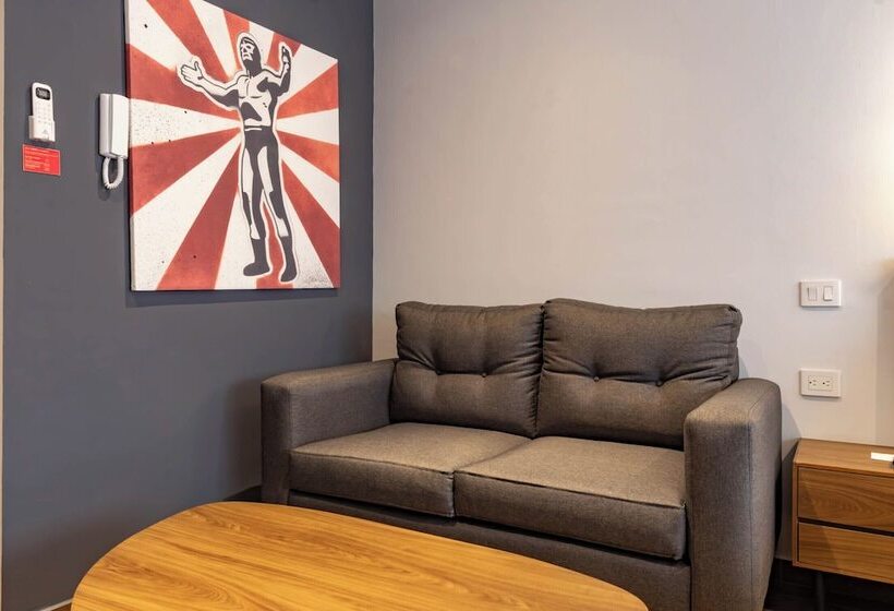 Отель Estancias Vive MX El Marques