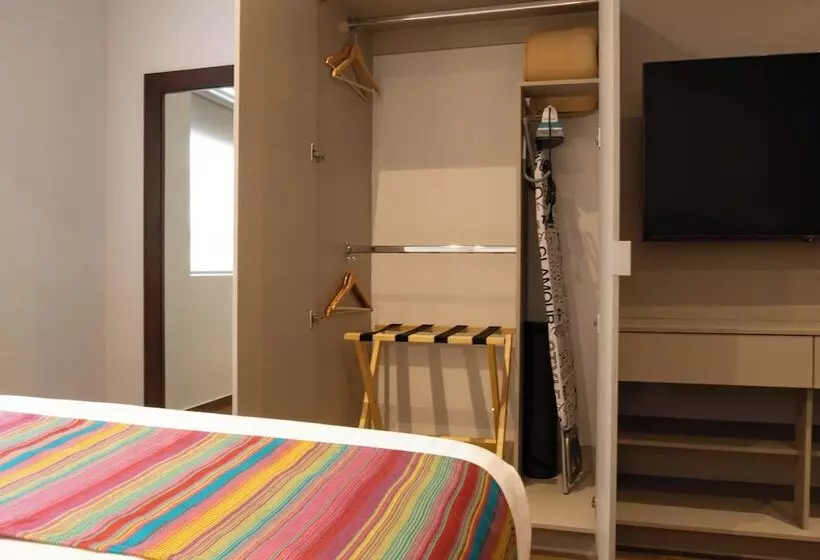 هتل Estancias Vive Mx El Marques Queretaro, Trademark