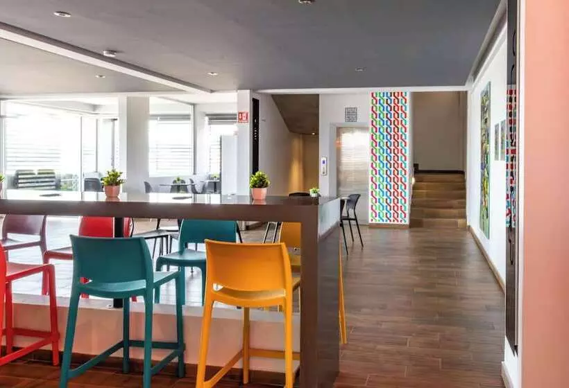 هتل Estancias Vive Mx El Marques Queretaro, Trademark