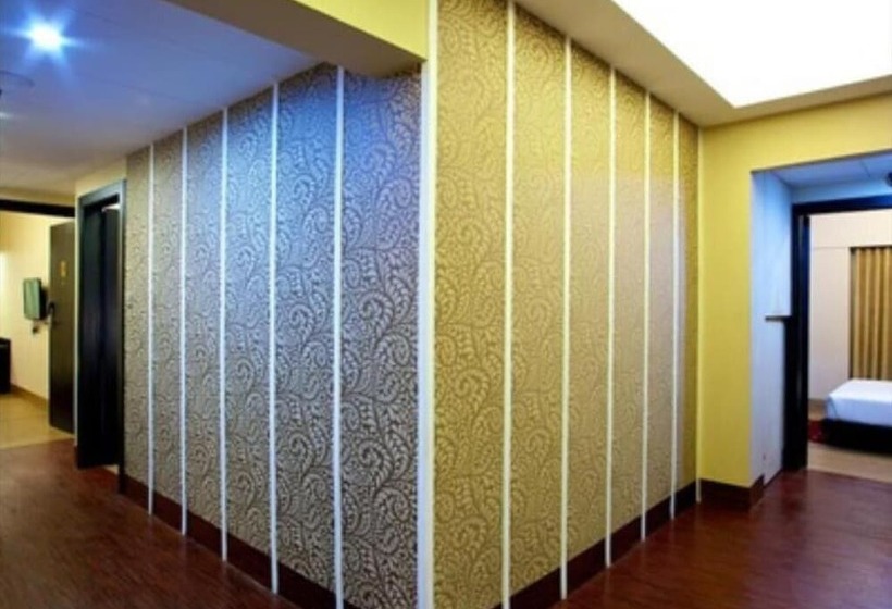 هتل West Park Inn