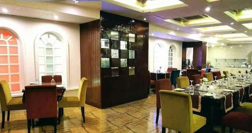 هتل West Park Inn