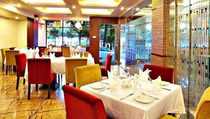 هتل West Park Inn