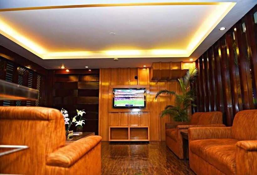 هتل West Park Inn