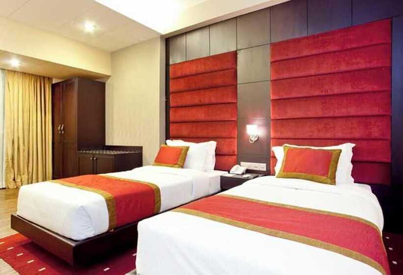 هتل West Park Inn