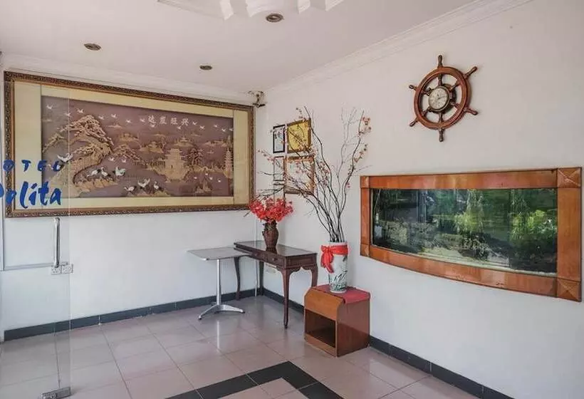 پانسیون Reddoorz Near Nagoya Hill Mall Batam 5