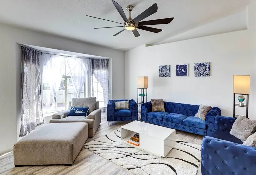 Lake Havasu Home W/ Heated Pool & Putting Green