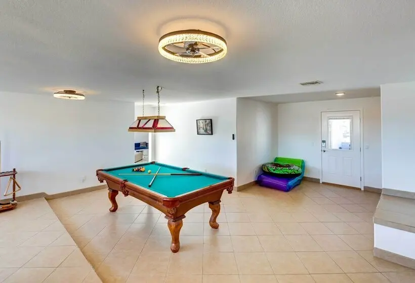 Lake Havasu Home W/ Heated Pool & Putting Green