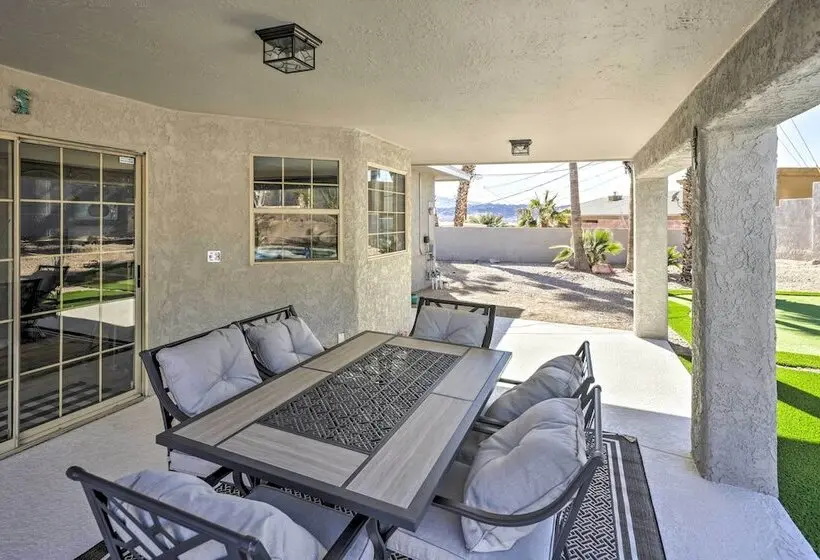 Lake Havasu Home W/ Heated Pool & Putting Green