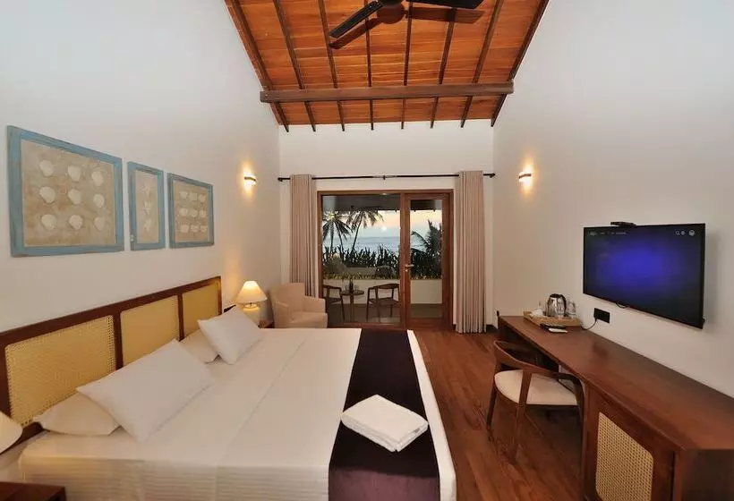 Hotelli Tantalize Beach