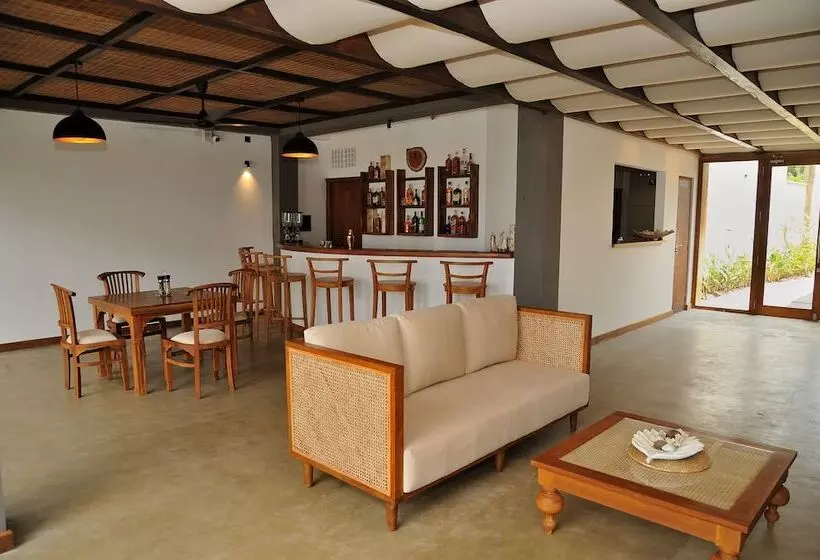 Hotelli Tantalize Beach