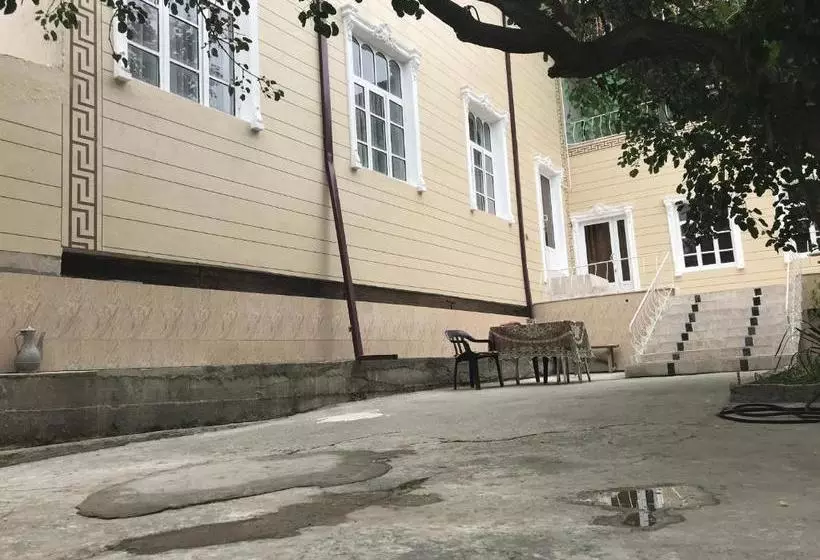 Diyor Hostel