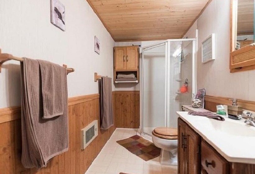 تختخواب و صبحانه Wild North Bed & Rest