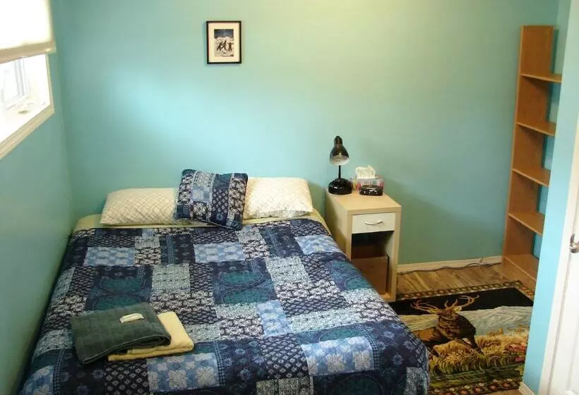 تختخواب و صبحانه Wild North Bed & Rest