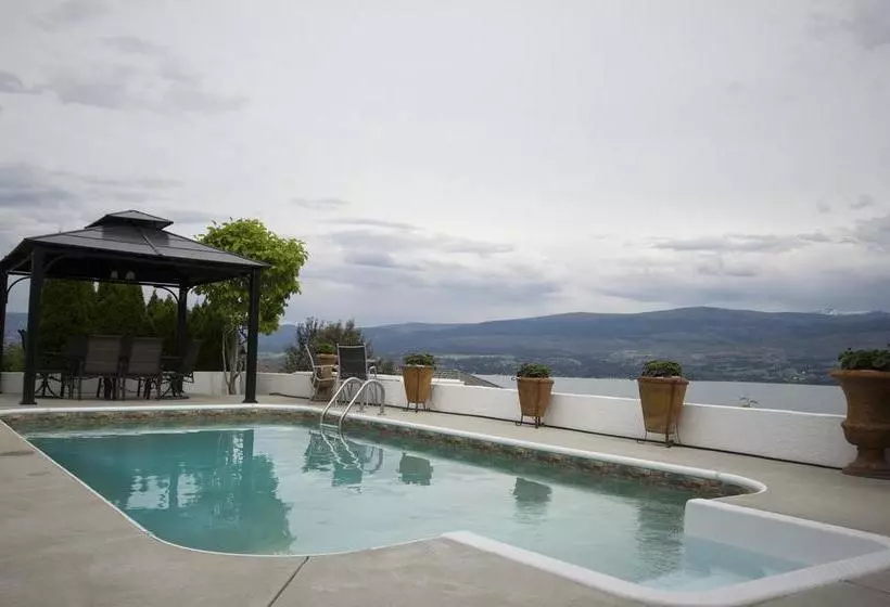 Bella Luna Bed And Breakfast